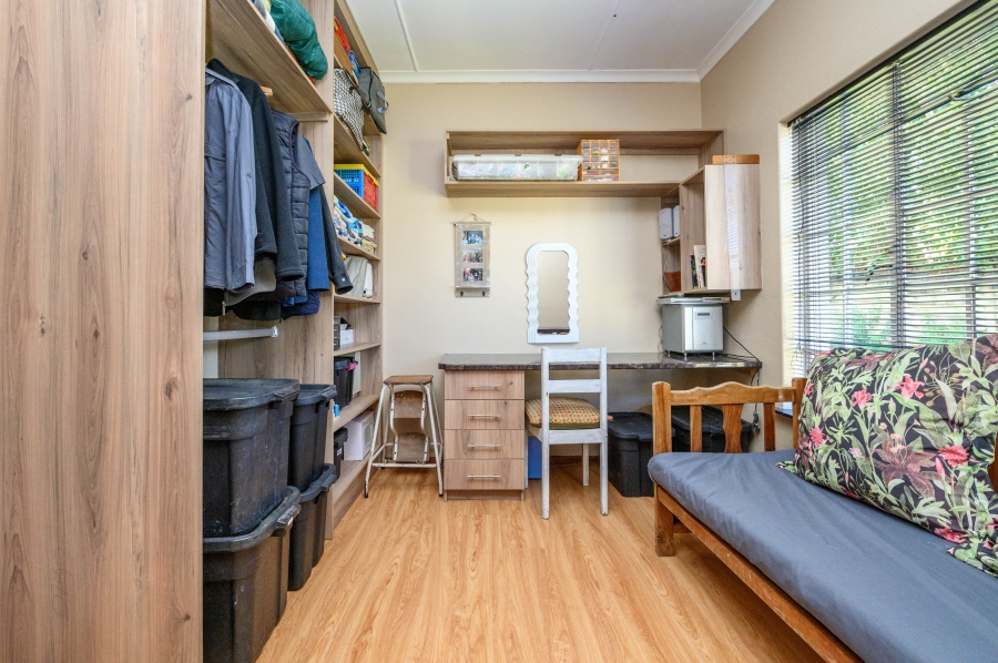 4 Bedroom Property for Sale in Vanes Estate Eastern Cape